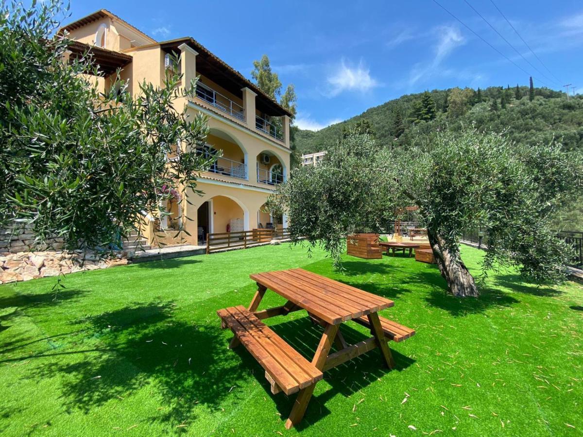 Silent Bay Apartments Katavolos Luaran gambar