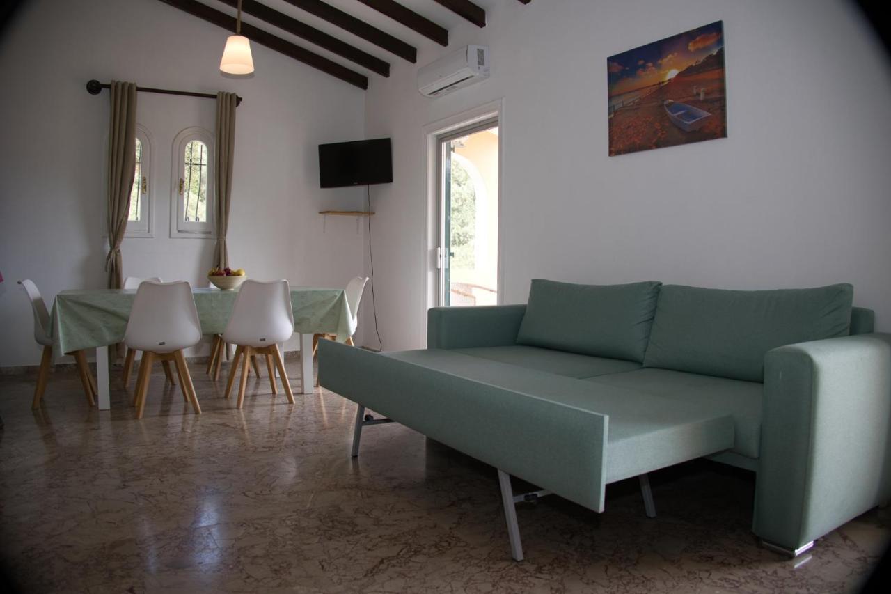 Silent Bay Apartments Katavolos Luaran gambar