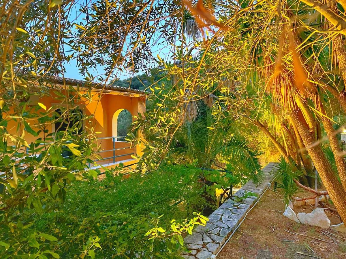 Silent Bay Apartments Katavolos Luaran gambar
