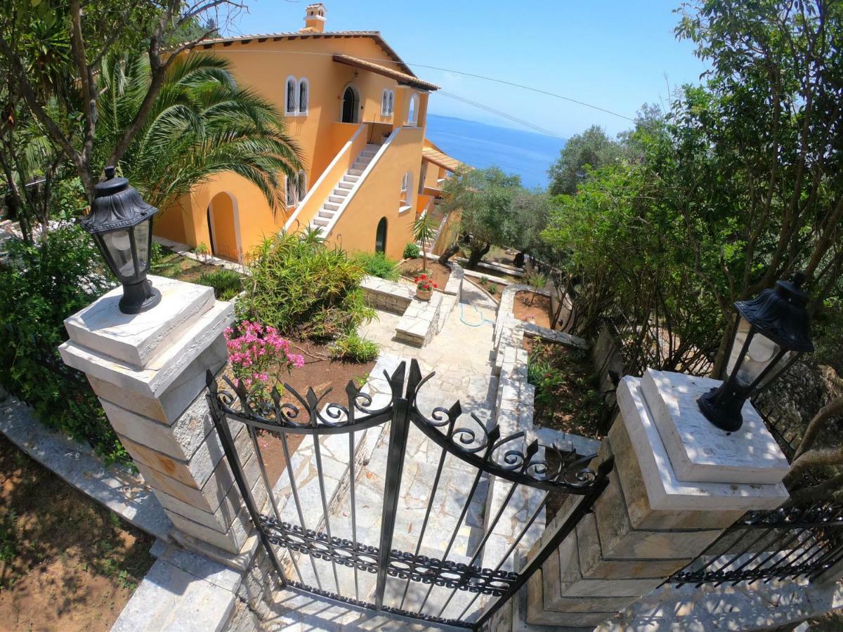 Silent Bay Apartments Katavolos Luaran gambar
