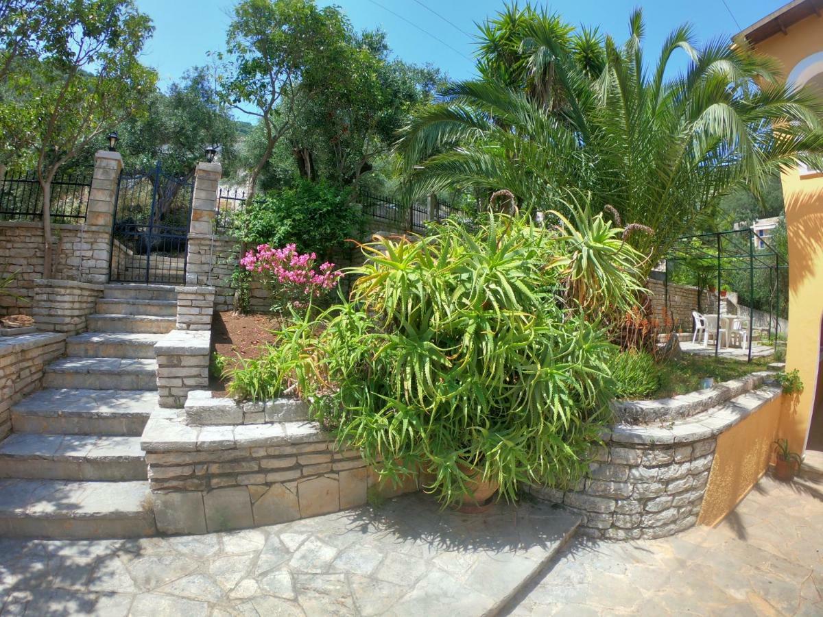 Silent Bay Apartments Katavolos Luaran gambar