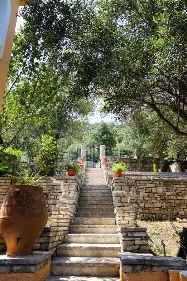 Silent Bay Apartments Katavolos Luaran gambar